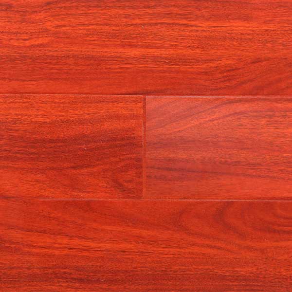 歐派強(qiáng)化木地板