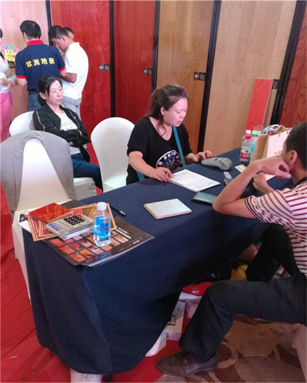 歐派地板加盟店活動